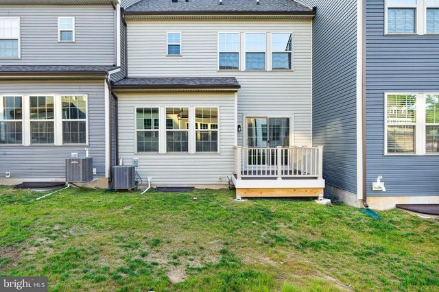 302 MILTON STAMP DR, Glen Mills, PA 19342