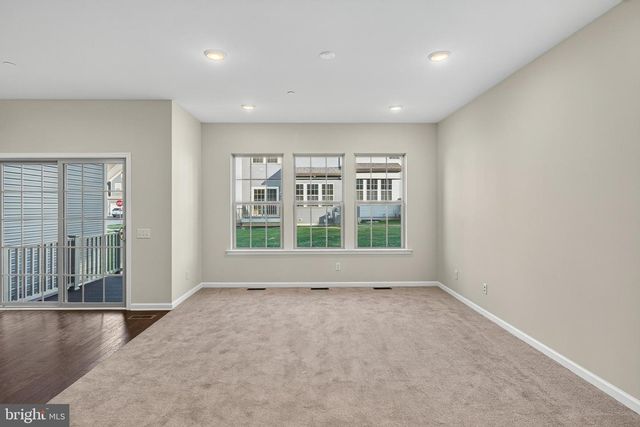 302 MILTON STAMP DR, Glen Mills, PA 19342