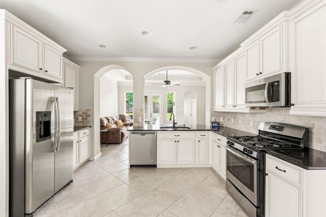 115 Red Eagle Court, Montgomery, TX 77316