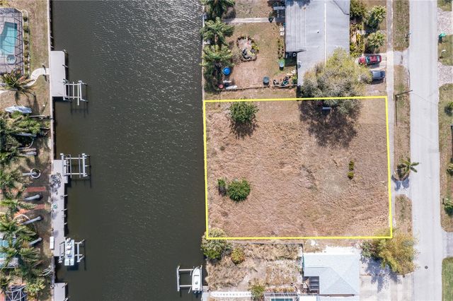 109 BALDWIN COURT SE, Port Charlotte, FL 33952