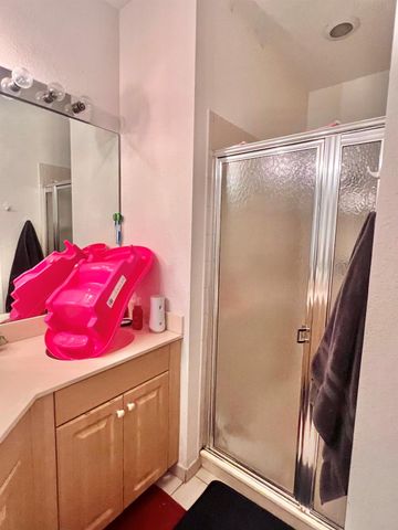 2010 Freeport Lane 4104, Riviera Beach, FL 33404
