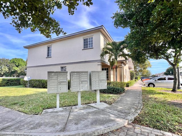 2010 Freeport Lane 4104, Riviera Beach, FL 33404