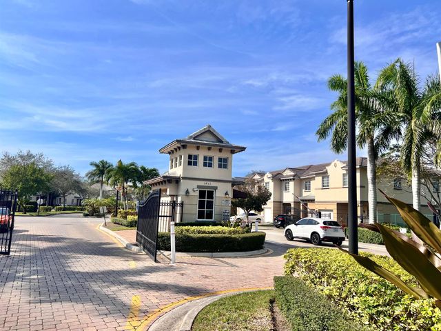 2010 Freeport Lane 4104, Riviera Beach, FL 33404