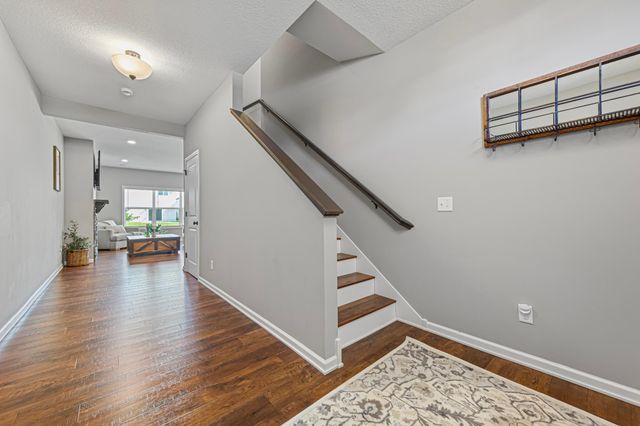 6870 102nd Street S, Cottage Grove, MN 55016