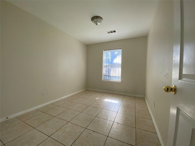 1816 Bessie Street, Fort Worth, TX 76104