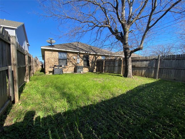 1816 Bessie Street, Fort Worth, TX 76104