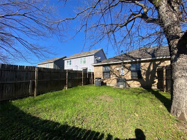 1816 Bessie Street, Fort Worth, TX 76104