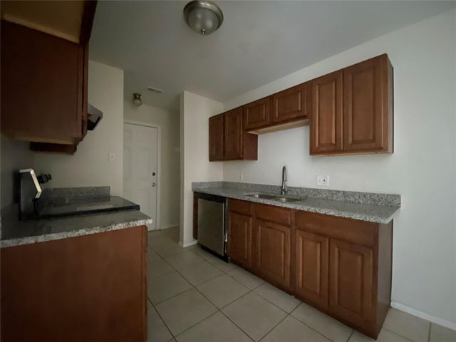 1816 Bessie Street, Fort Worth, TX 76104