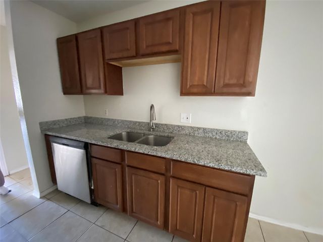 1816 Bessie Street, Fort Worth, TX 76104