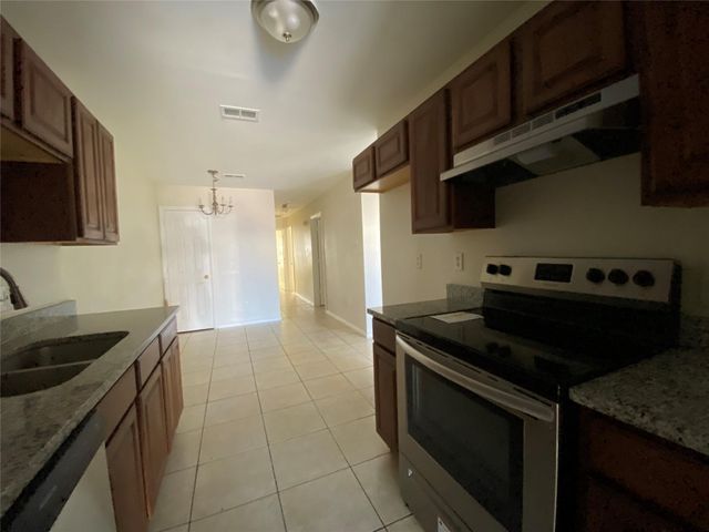 1816 Bessie Street, Fort Worth, TX 76104
