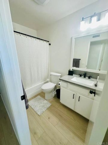 4165 Porte de Merano 152, San Diego, CA 92122