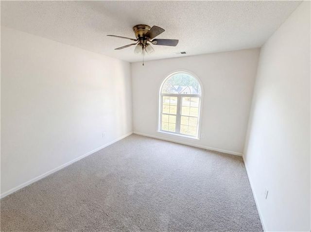 12 River Park Court, Newnan, GA 30265