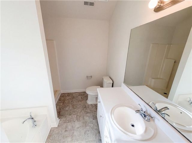 12 River Park Court, Newnan, GA 30265