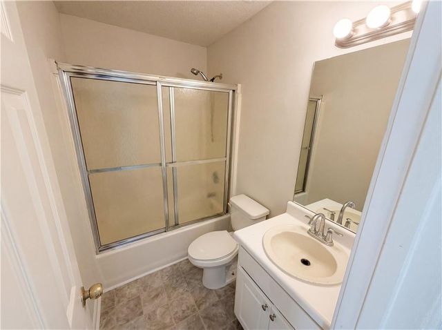 12 River Park Court, Newnan, GA 30265