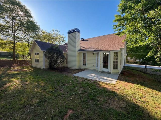 12 River Park Court, Newnan, GA 30265