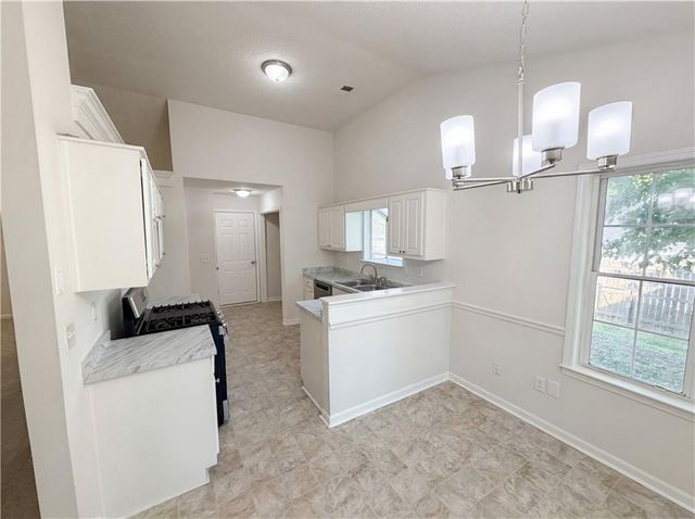 12 River Park Court, Newnan, GA 30265