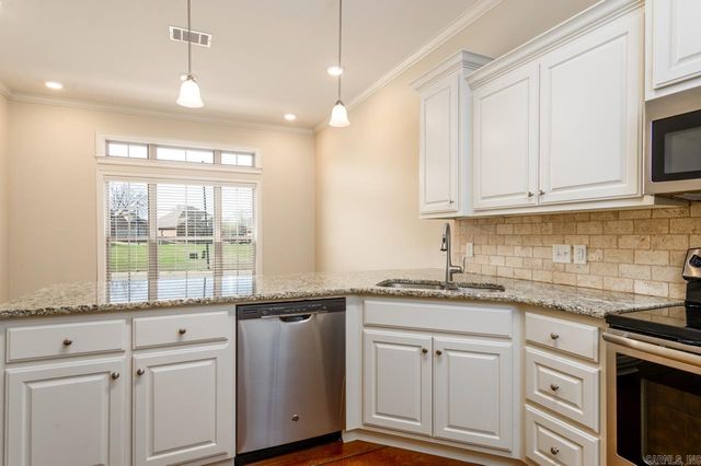 2535 EIGHTEEN Loop, Conway, AR 72034