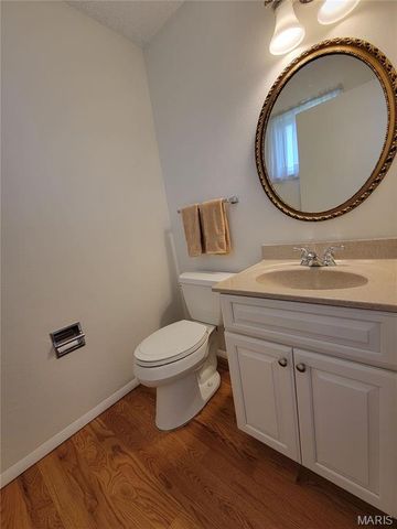 3568 Queens Hill Drive, Oakville, MO 63129