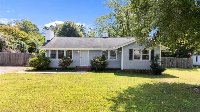 5615 Plantation Drive, Winston-salem, NC 27105