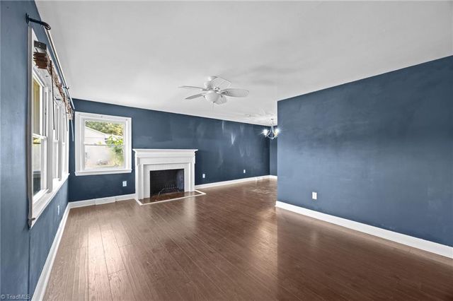 5615 Plantation Drive, Winston-salem, NC 27105