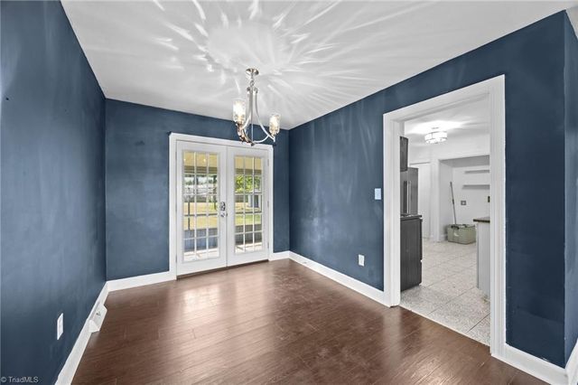 5615 Plantation Drive, Winston-salem, NC 27105