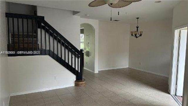 2851 W Prospect Rd 1211, Tamarac, FL 33309