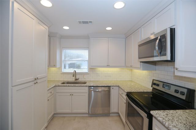 6022 Beaudry Drive, Houston, TX 77035