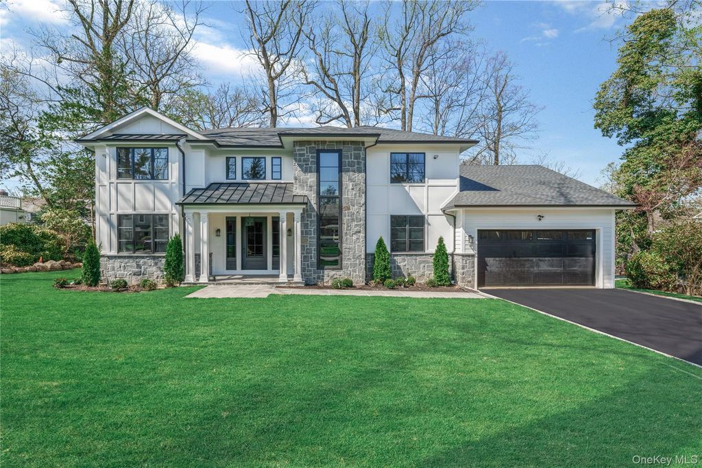 22 Old Field Lane, Great Neck, NY 11020
