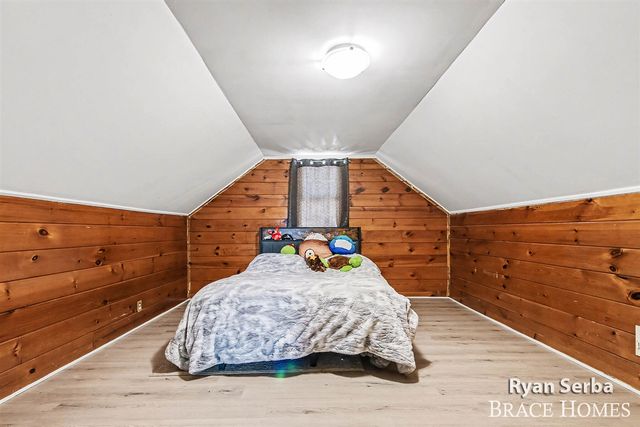 960 35th Street, Wyoming, MI 49509