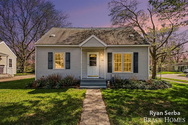 960 35th Street, Wyoming, MI 49509