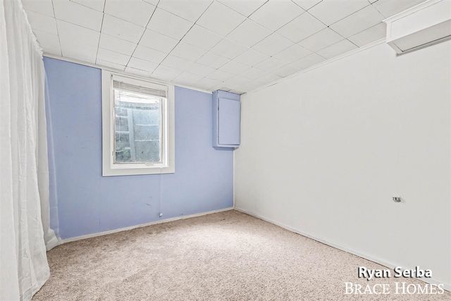 960 35th Street, Wyoming, MI 49509