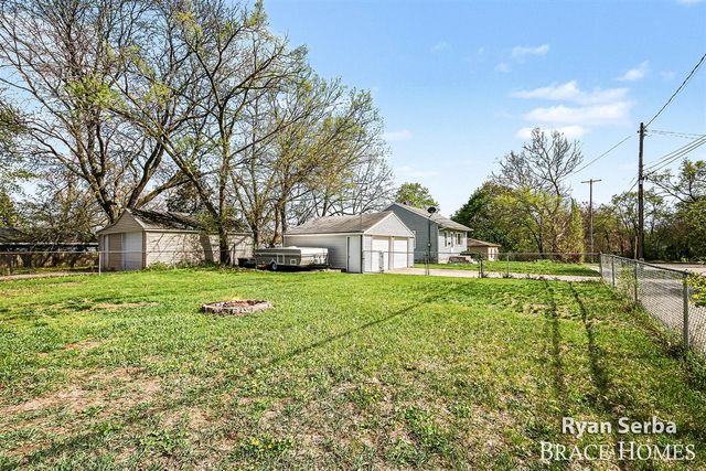 960 35th Street, Wyoming, MI 49509