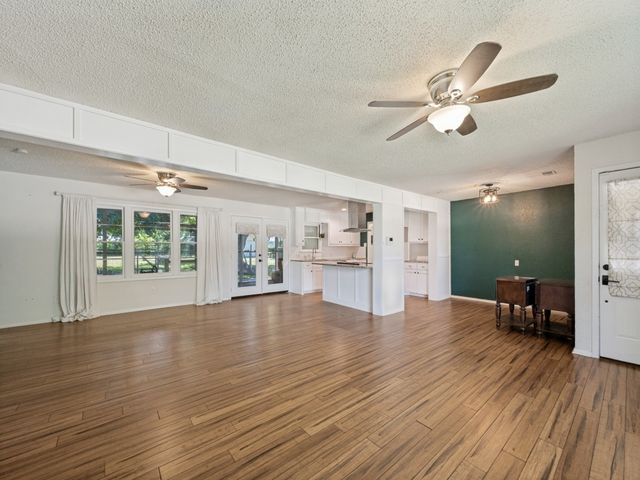 1218 Warden Street, Benbrook, TX 76126