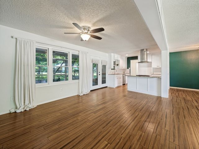 1218 Warden Street, Benbrook, TX 76126