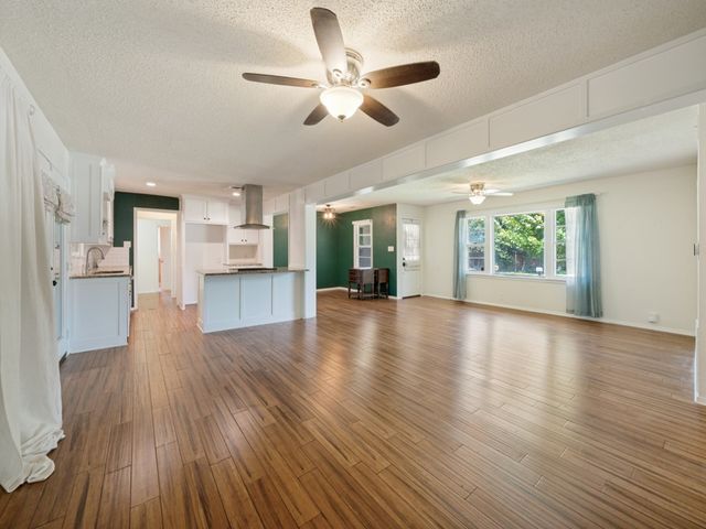 1218 Warden Street, Benbrook, TX 76126