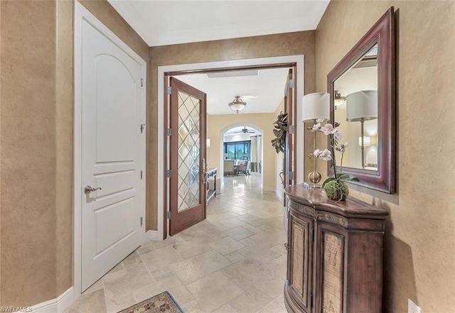 2543 Marquesa Royale LN PH 301, Naples, FL 34109