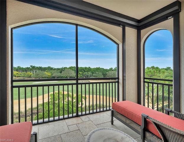 2543 Marquesa Royale LN PH 301, Naples, FL 34109