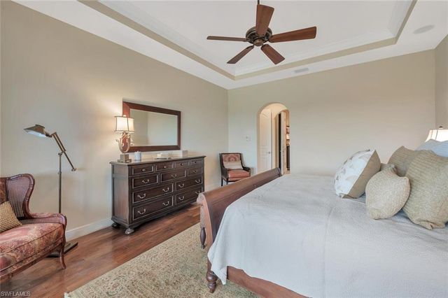 2543 Marquesa Royale LN PH 301, Naples, FL 34109