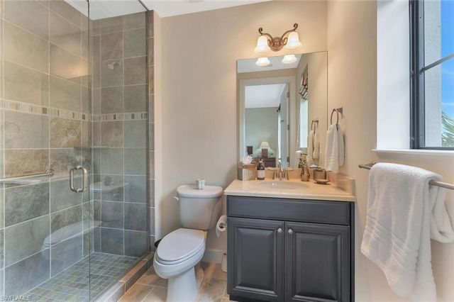 2543 Marquesa Royale LN PH 301, Naples, FL 34109
