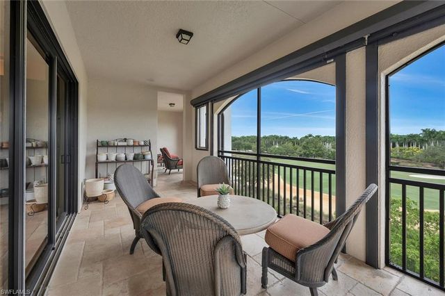 2543 Marquesa Royale LN PH 301, Naples, FL 34109