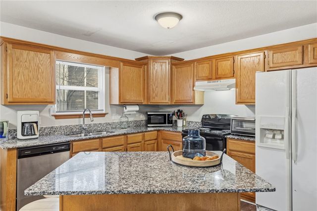 2252, 2254, 2270 & 2272 E Cinnamon Way, Fayetteville, AR 72703