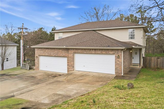 2252, 2254, 2270 & 2272 E Cinnamon Way, Fayetteville, AR 72703