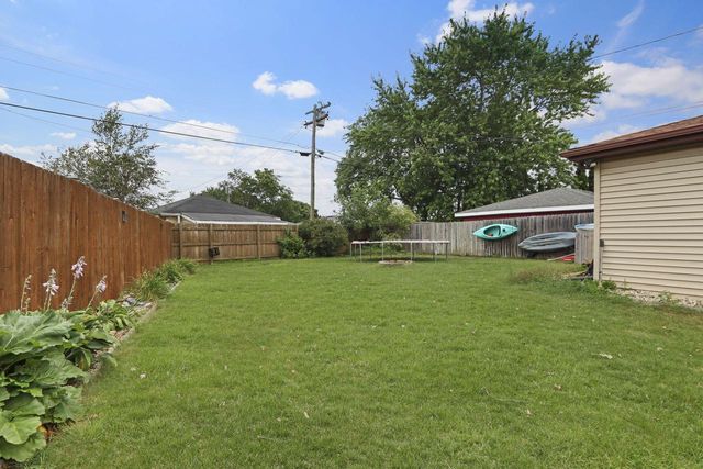 2110 16th AVENUE, Kenosha, WI 53140