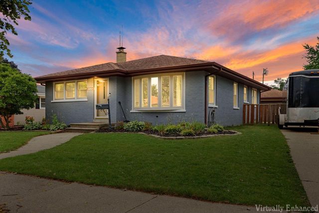 2110 16th AVENUE, Kenosha, WI 53140