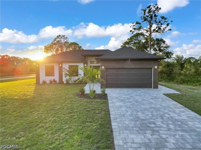 1601 Clark AVE, Lehigh Acres, FL 33972