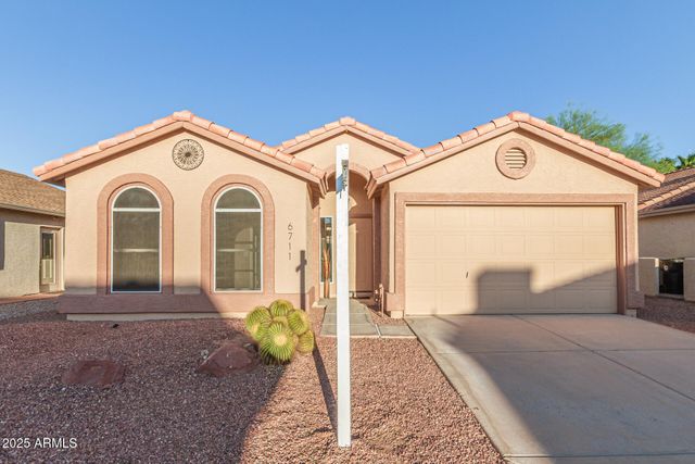 6711 S CORAL GABLE Drive, Chandler, AZ 85249