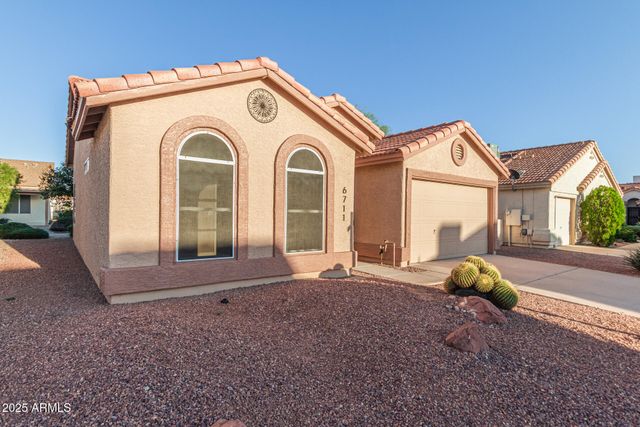 6711 S CORAL GABLE Drive, Chandler, AZ 85249