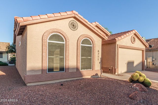 6711 S CORAL GABLE Drive, Chandler, AZ 85249