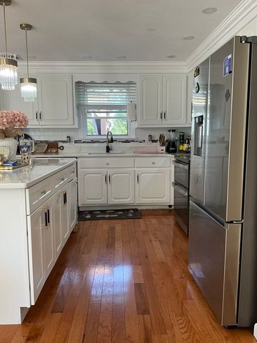 38 Rockland Dr, Brockton, MA 02301