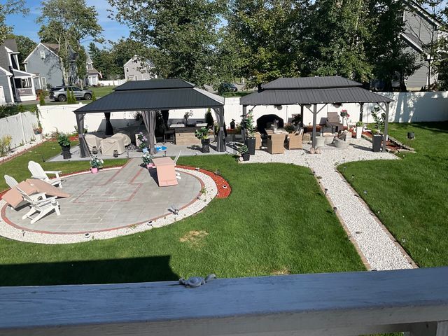 38 Rockland Dr, Brockton, MA 02301
